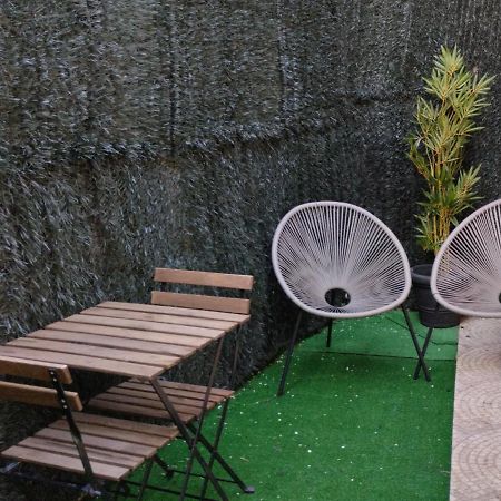 Garibaldi De Calais Fonctionnelle Nouvelle Renovation Jardin Prive Apartment Bagian luar foto